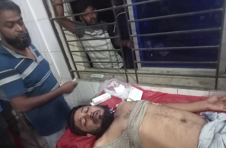 মাদক ও জুয়ার বিরুদ্ধে প্রতিবাদ, যুবককে পিটিয়ে রক্তাক্ত