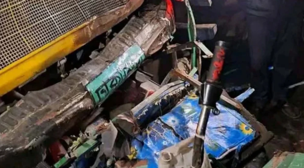 গাজীপুরে ট্রাক-কাভার্ড ভ্যান চাপায় অটোরিকশার ৪ যাত্রী নিহত