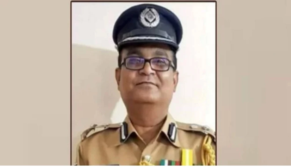 পুলিশের সাবেক ডিআইজি নাহিদুল ইসলাম গ্রেপ্তার