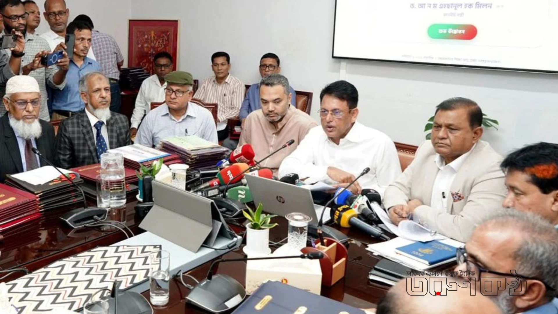 'মন খুলে গান গাওয়া যায়, নম্বর দেওয়া যায় না'